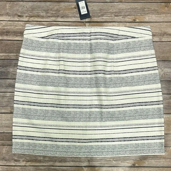 Tommy Hilfiger Ivory Navy Blue Abstract Stripe Woven Mini Pencil Skirt NWT 14 - Picture 4 of 6